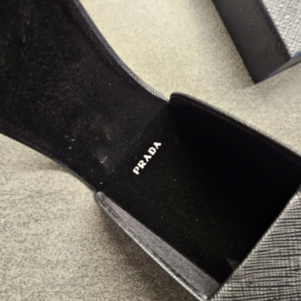 NIB Prada 02WS Black Sunglasses - Picture 5 of 7